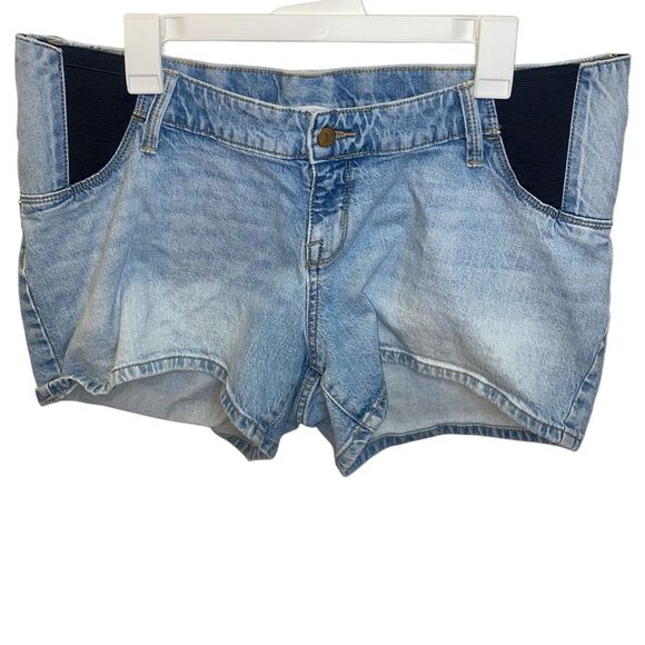 ISABEL Maternity Denim Midi Short - Picture 1 of 4